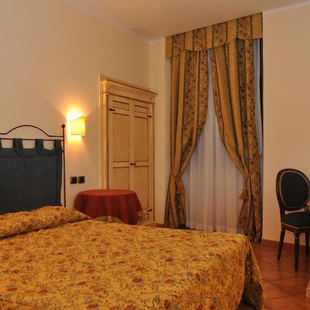 Hotel Urbano V Montefiascone Εξωτερικό φωτογραφία