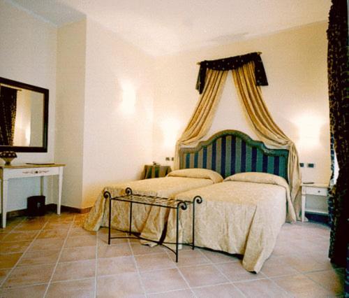 Hotel Urbano V Montefiascone Δωμάτιο φωτογραφία